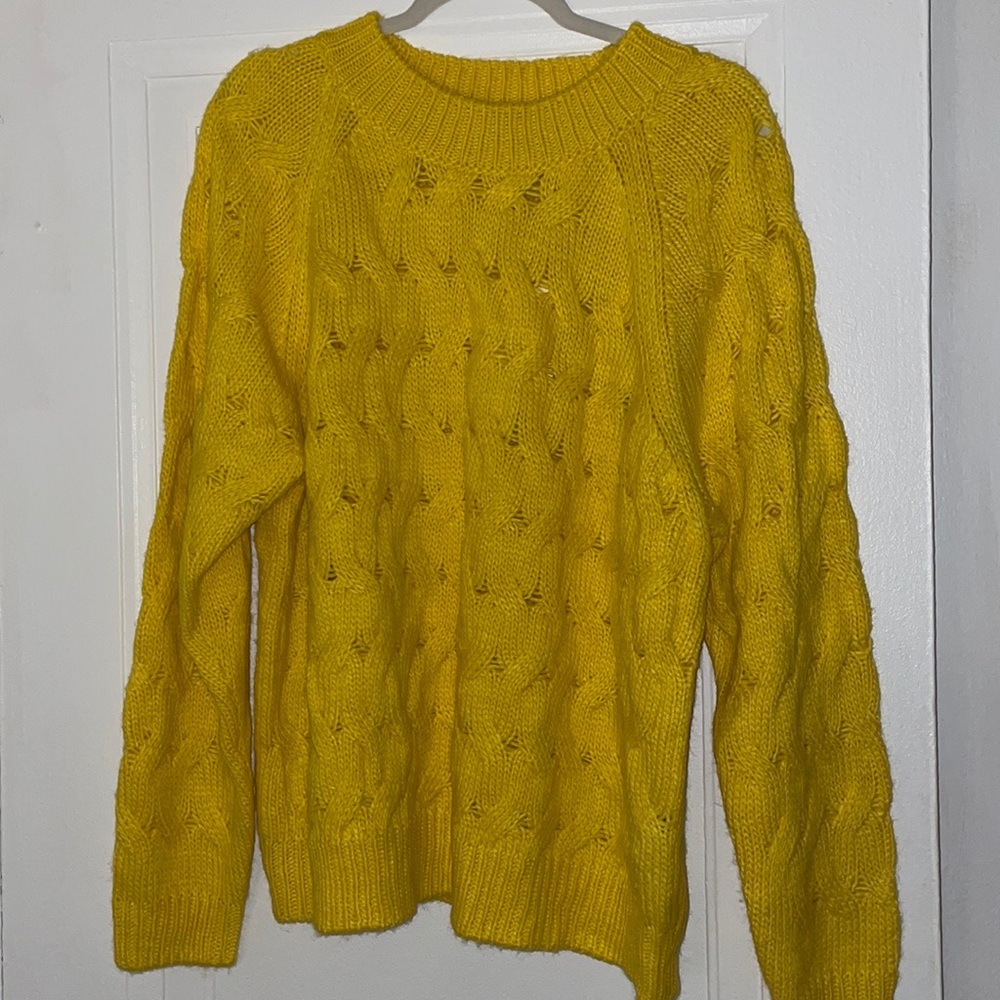 WHO WHAT WEAR gorgeous yellow sweater